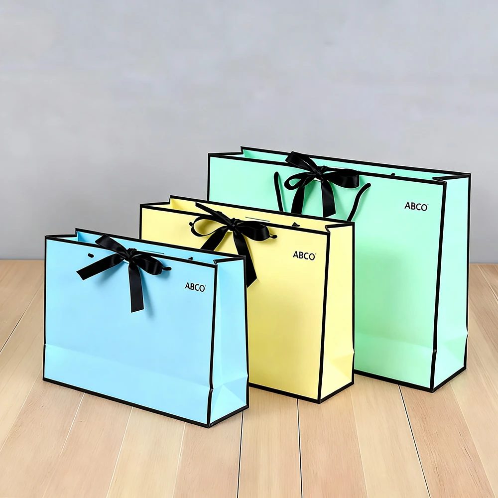 Custom Cardboard Paper Shopping Handbag Gift Packing Bag