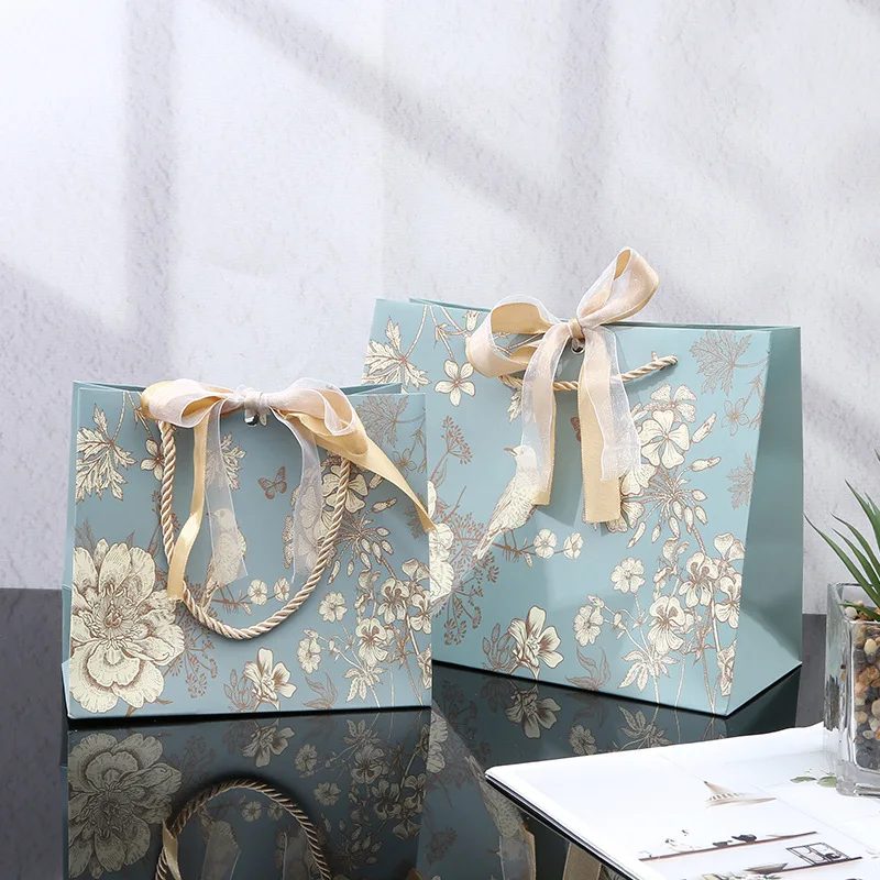 Custom Black Luxury Beauty Gift Bag Packaging