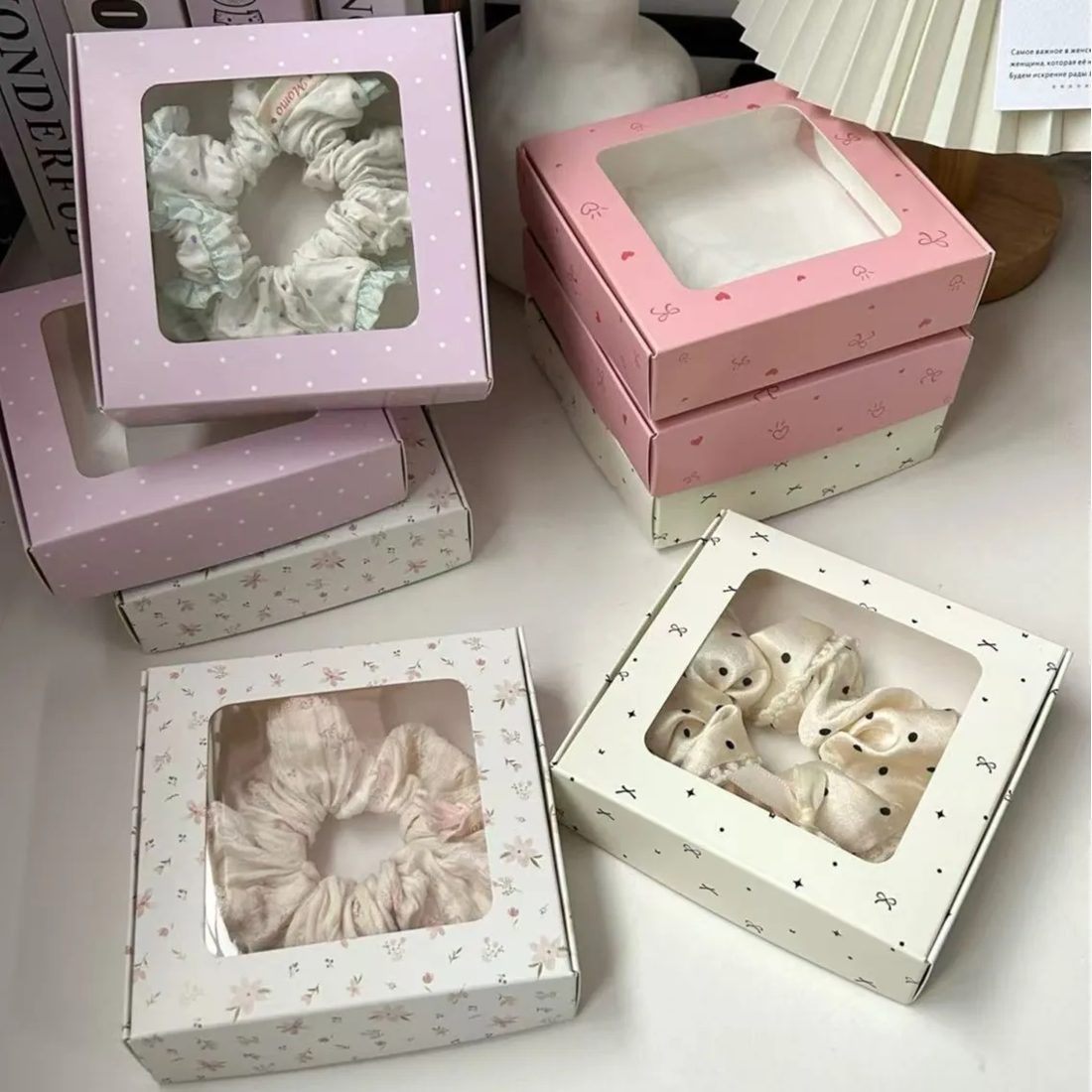Custom-made Cardboard Gift Boxes For Jewelry (with Display