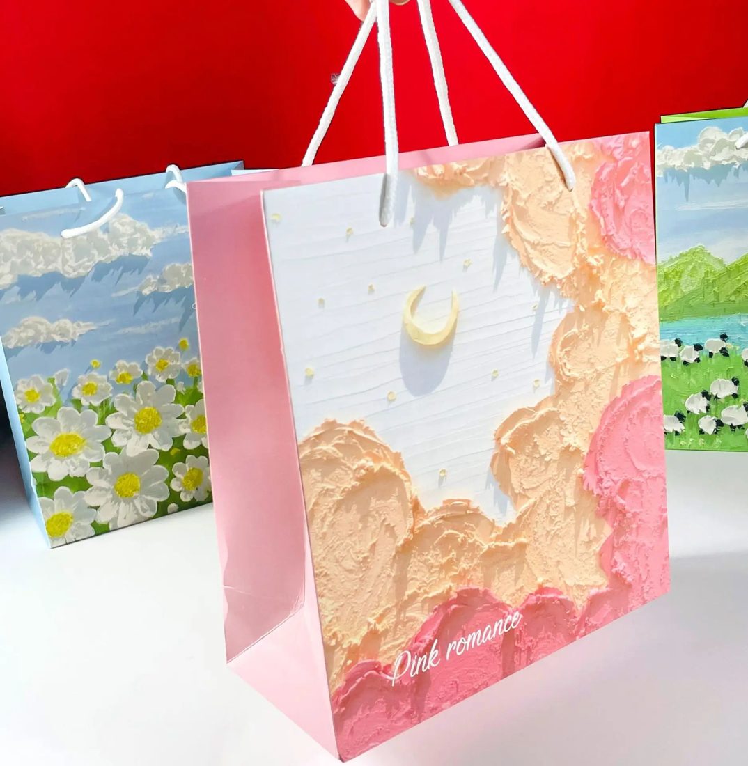 Custom Luxury Paper Gift Bags