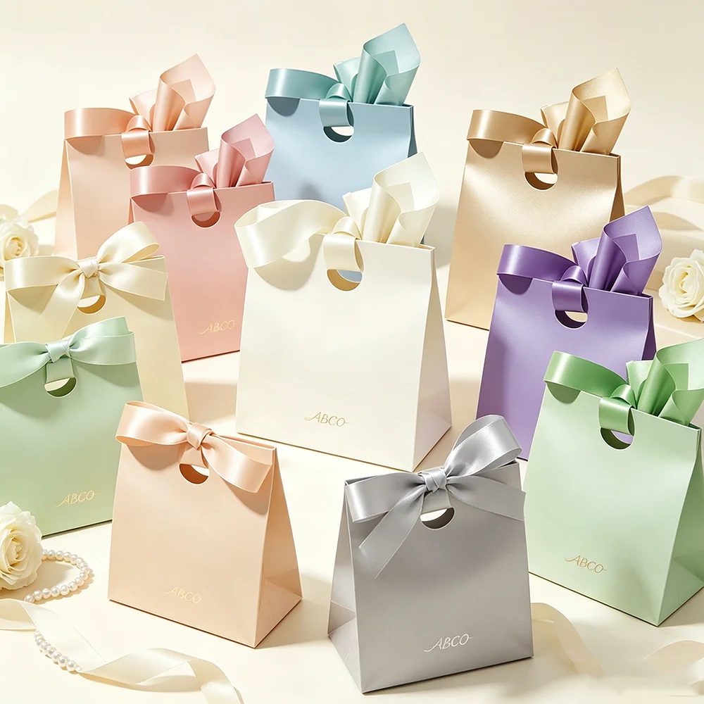Bespoke Moisture Proof Reusable Heavy-duty Paperboard Gift Bag