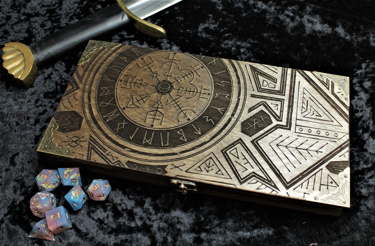 FandomoniumGaming Dice Advent Calendar 2026: Reusable Wooden Dice Box & Roll Tray